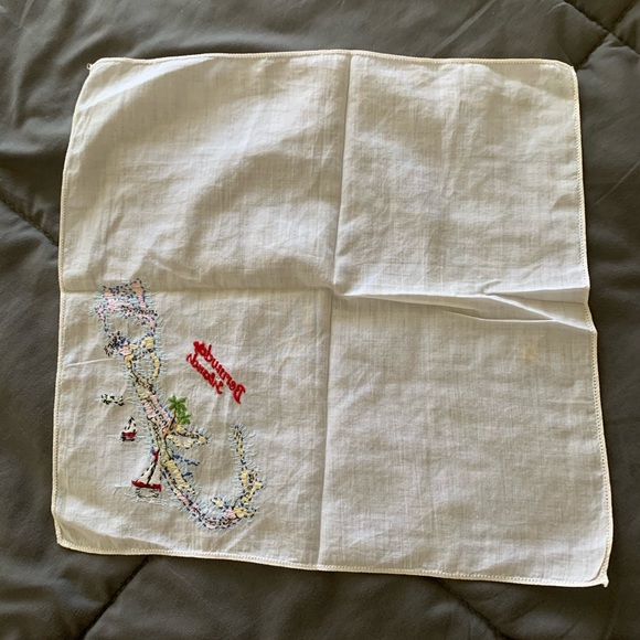 Vintage Bermuda handkerchief - Picture 4 of 7